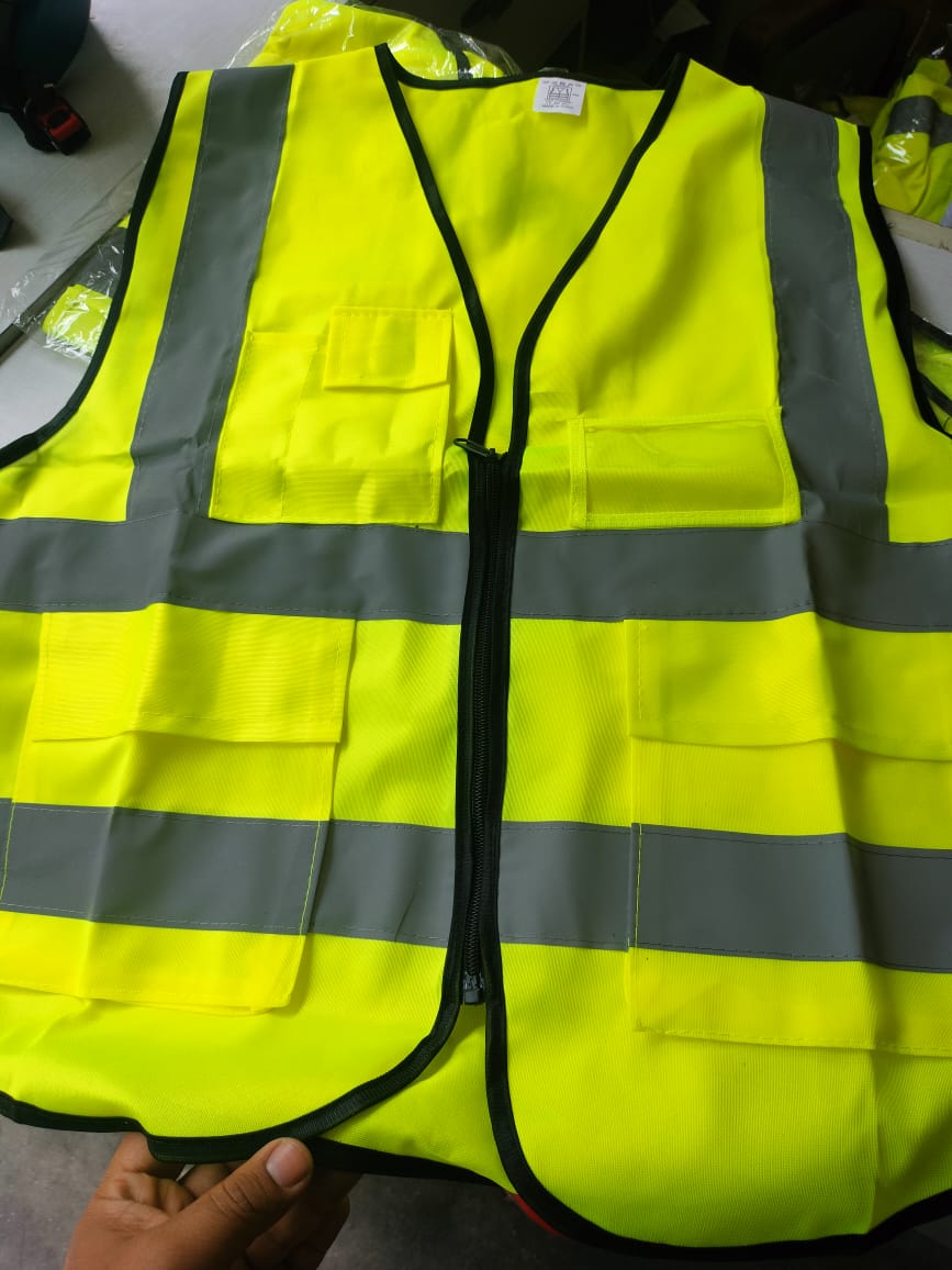 Executive Reflective Jacket with Zipper and Pockets